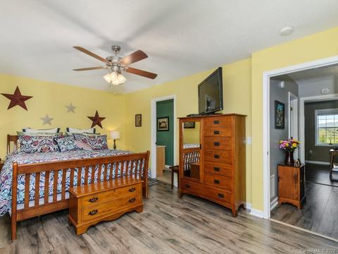85 Vancott Ct, Clyde, NC 28721 photo 13