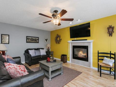 85 Vancott Ct, Clyde, NC 28721 photo 9