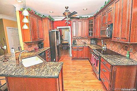 115 Fairwind Ct, Fort Mill, SC 29708 photo 7