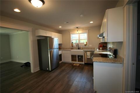 103 B St, Morganton, NC 28655 photo 8