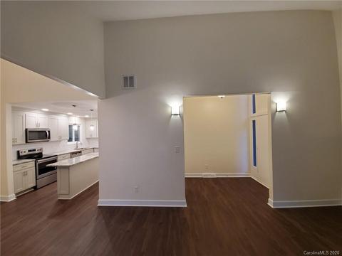 2035 Knickerbocker Dr, Charlotte, NC 28212 photo 12