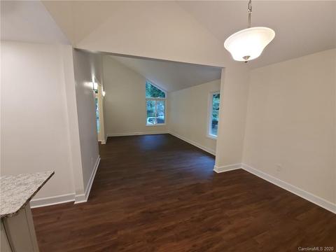 2035 Knickerbocker Dr, Charlotte, NC 28212 photo 13