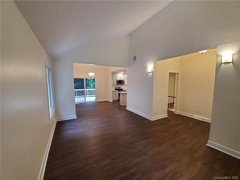 2035 Knickerbocker Dr, Charlotte, NC 28212 photo 7