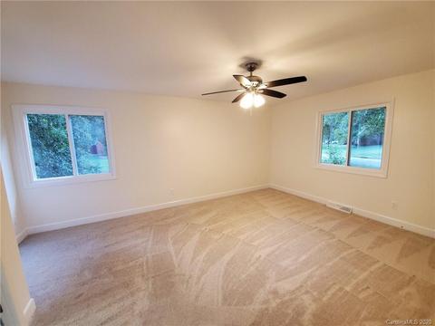 2035 Knickerbocker Dr, Charlotte, NC 28212 photo 18
