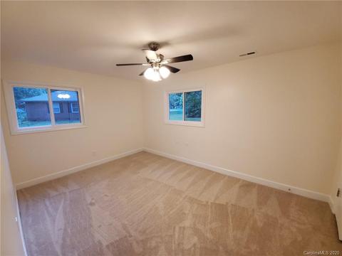 2035 Knickerbocker Dr, Charlotte, NC 28212 photo 26