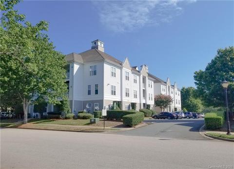 18710 Oakhurst Blvd #2E, Cornelius, NC 28031 photo 1