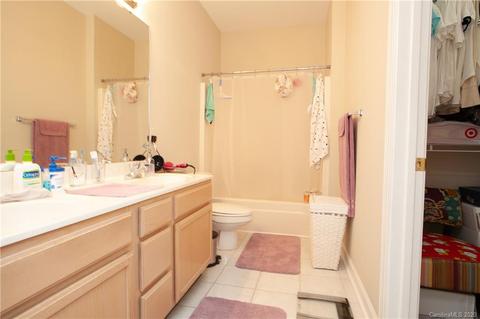 18710 Oakhurst Blvd #2E, Cornelius, NC 28031 photo 12