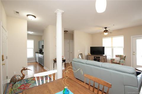 18710 Oakhurst Blvd #2E, Cornelius, NC 28031 photo 2