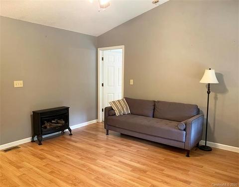 41 Whisper Mountain Rd, Sylva, NC 28779 photo 4