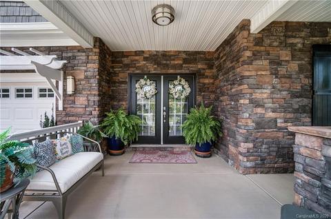 18339 Glenealy Dr, Cornelius, NC 28031 photo 2