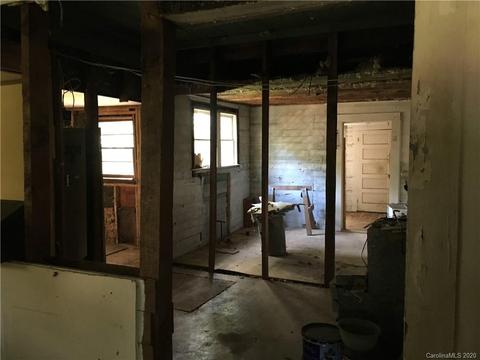 147 Walker St, Bostic, NC 28018 photo 8