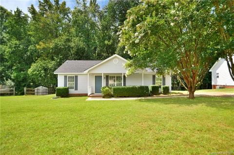 2437 River Chase Dr, Monroe, NC 28110 photo 1