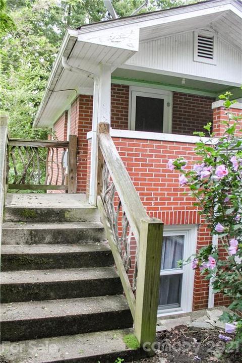 79 Hazel Ave, Spruce Pine, NC 28777 photo 9