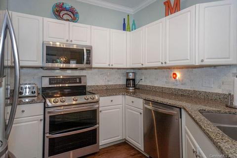 1101 Torrence Cir, Davidson, NC 28036 photo 6