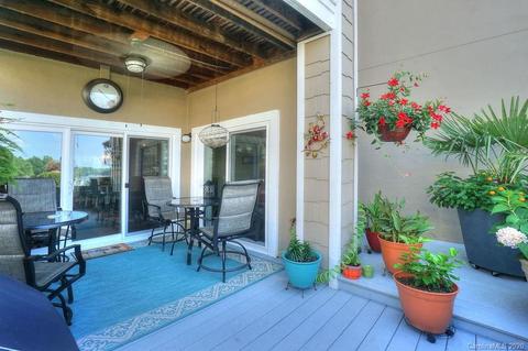 1101 Torrence Cir, Davidson, NC 28036 photo 2