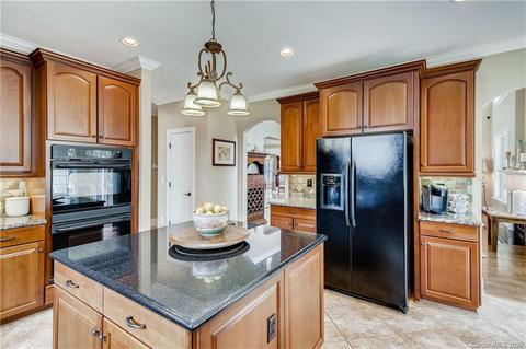 6228 Fox Chase Dr, Davidson, NC 28036 photo 8
