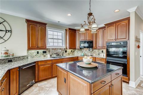 6228 Fox Chase Dr, Davidson, NC 28036 photo 7