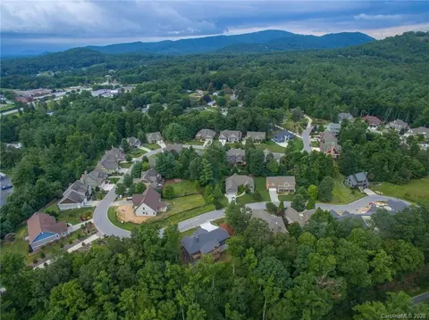 28 Ledgestone Dr, Fairview, NC 28730 photo 39