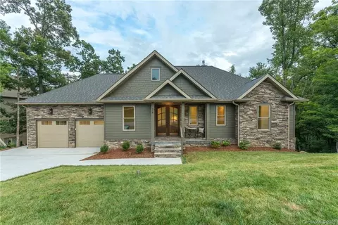 28 Ledgestone Dr, Fairview, NC 28730 photo 2