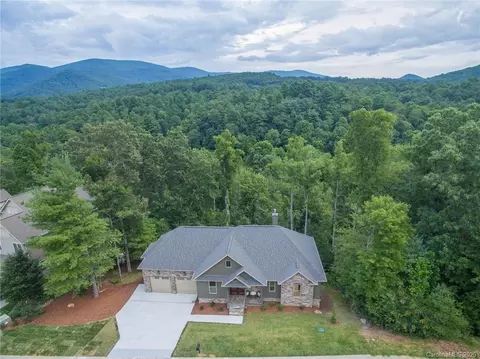 28 Ledgestone Dr, Fairview, NC 28730 photo 3
