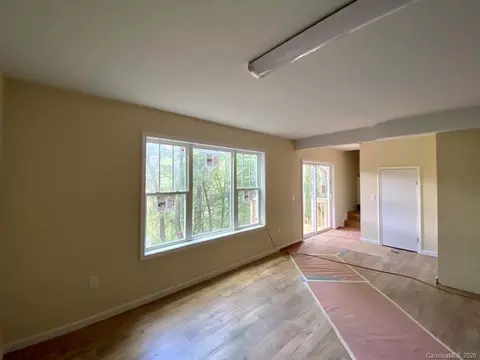 11 Wolf Ct, Clyde, NC 28721 photo 18