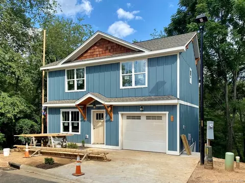11 Wolf Ct, Clyde, NC 28721 photo 1