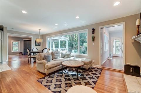 5401 Farmbrook Dr, Charlotte, NC 28210 photo 7