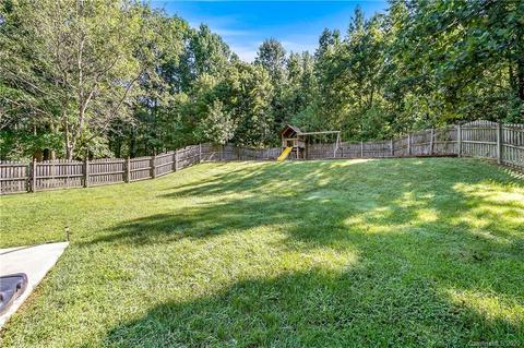 9005 Mapledale Ct, Cornelius, NC 28031 photo 26