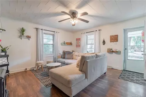 19619 Center St, Cornelius, NC 28031 photo 5