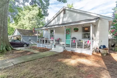 19619 Center St, Cornelius, NC 28031 photo 2