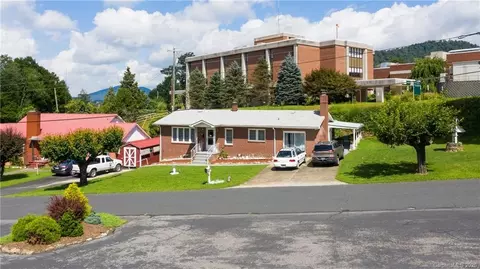 75 Broad St, Spruce Pine, NC 28777 photo 21