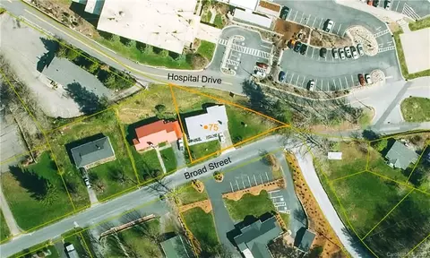 75 Broad St, Spruce Pine, NC 28777 photo 45