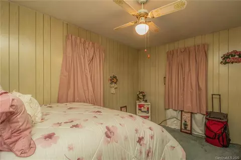 75 Broad St, Spruce Pine, NC 28777 photo 11