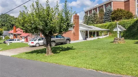 75 Broad St, Spruce Pine, NC 28777 photo 44