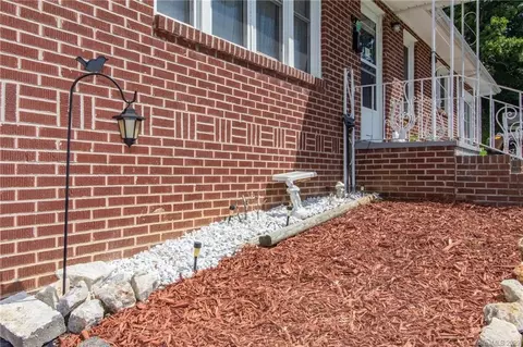 75 Broad St, Spruce Pine, NC 28777 photo 14