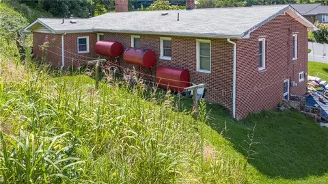 75 Broad St, Spruce Pine, NC 28777 photo 27