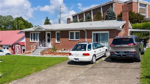 75 Broad St, Spruce Pine, NC 28777 photo 2