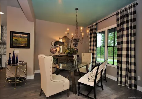 23 Leon Lara Ln, Flat Rock, NC 28731 photo 10