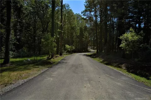 23 Leon Lara Ln, Flat Rock, NC 28731 photo 34