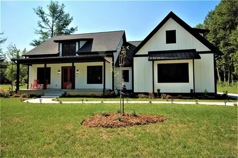 23 Leon Lara Ln, Flat Rock, NC 28731 photo 28