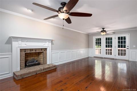 5472 Ashbury Ln, Davidson, NC 28036 photo 9