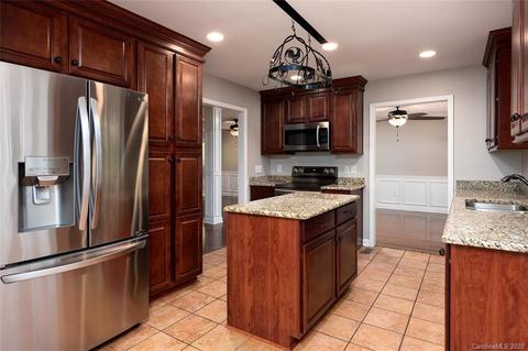 5472 Ashbury Ln, Davidson, NC 28036 photo 7