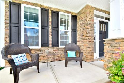 3411 Streamside Dr, Davidson, NC 28036 photo 2