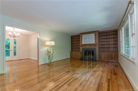 386 Melrose Ave, Tryon, NC 28782 photo 8
