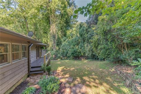 386 Melrose Ave, Tryon, NC 28782 photo 4