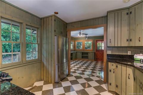 386 Melrose Ave, Tryon, NC 28782 photo 9