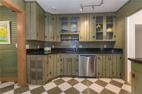 386 Melrose Ave, Tryon, NC 28782 photo 15