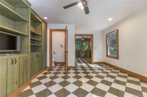 386 Melrose Ave, Tryon, NC 28782 photo 12