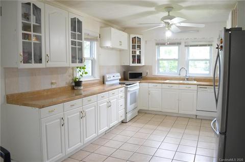 418 E 23rd St, Kannapolis, NC 28083 photo 2