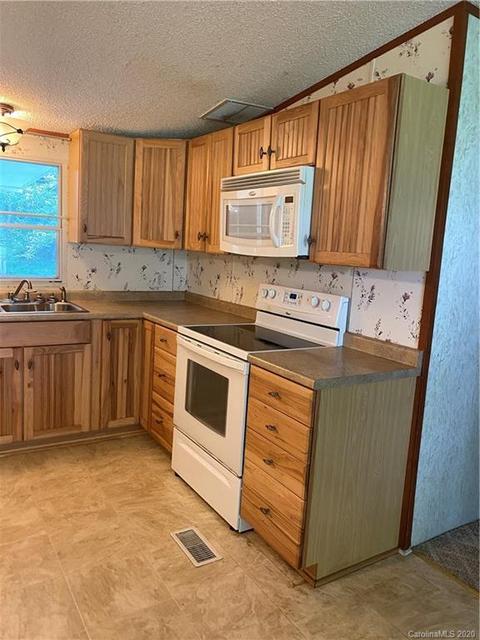 137 Walnut Rd, Clyde, NC 28721 photo 12